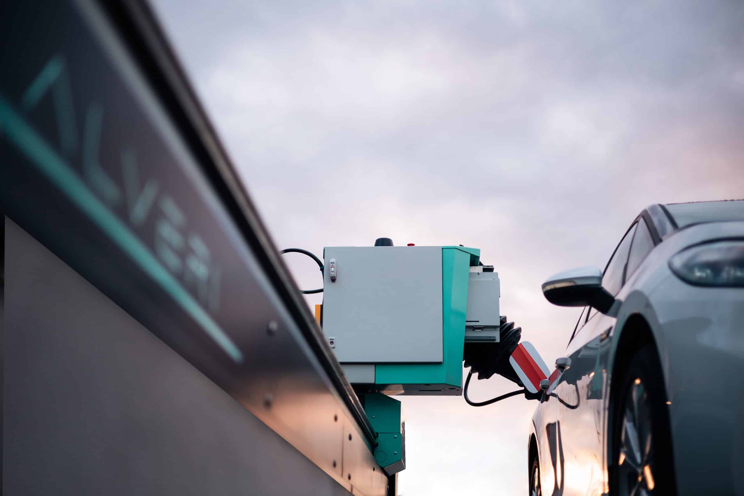 Alveri Ladeinfrastruktur